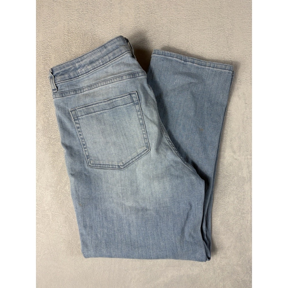 Vince Camuto Womens Jeans Cropped Blue Distressed Light Wash Size 32\14